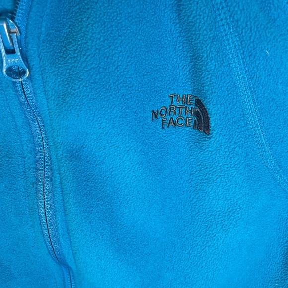 North face women’s medium blue zip up fleece zippered - Picture 2 of 3